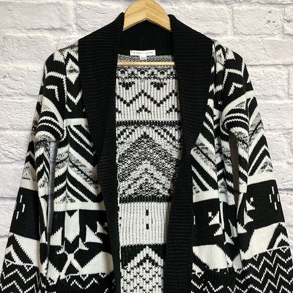 WAREHOUSE One Geometric Long Sleeve Cardigan Size Extra Small - Picture 4 of 16